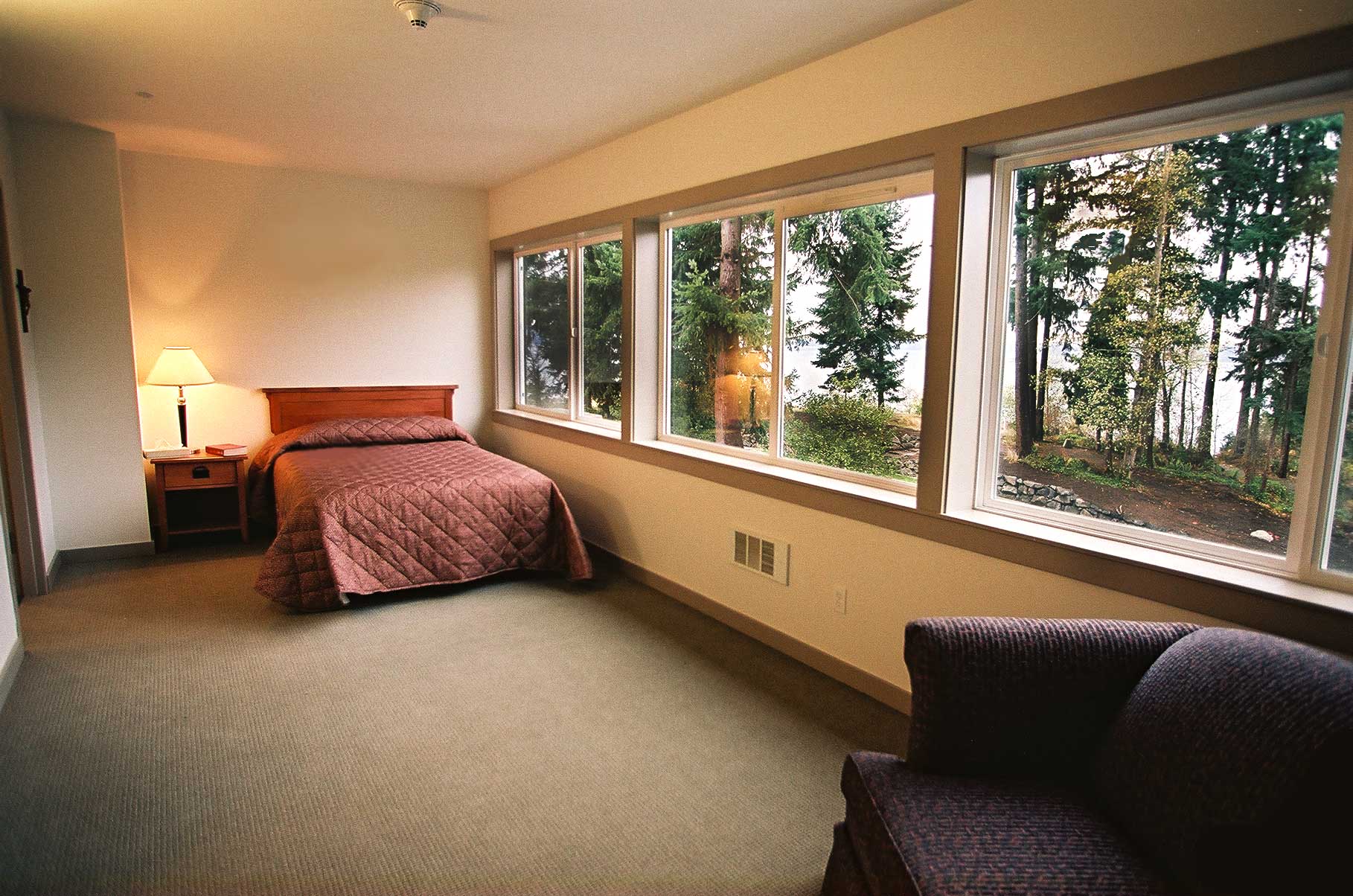 Retreat_Facilities_Guest-Room_C2
